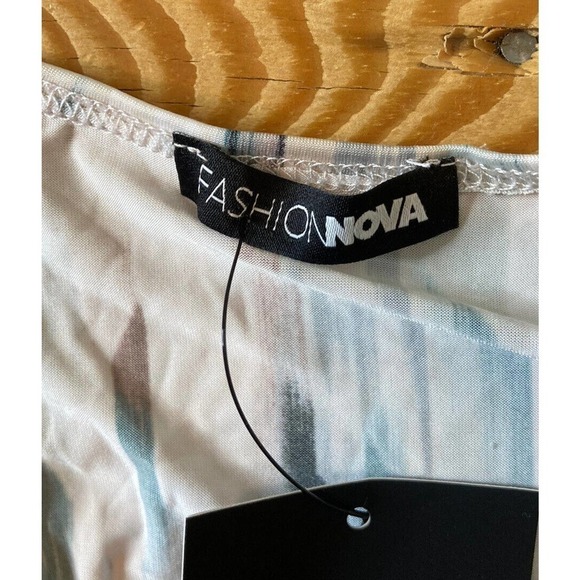 NWT Fashion Nova Appreciate The Arts Long Sleeve Dress 2X Abstract Twist Front - Picture 4 of 9